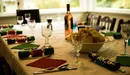 Mesa preparada para una cena de Navidad. ARCHIVO