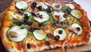 Una pizza recién salida del horno en la Panpinela de Eraul. Archivo.