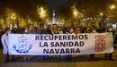 Concentración convocada por el Sindicato Médico de Navarra bajo el lema 'Recuperemos la Sanidad Navarra' en el Paseo Sarasate de Pamplona. IÑIGO ALZUGARAY