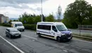 Una ambulancia circula por una calle de Pamplona. PABLO LASAOSA
