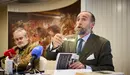 Presentación de una Iniciativa Legislativa Popular en defensa del 'Monumento de Navarra a sus muertos en la cruzada' a cargo de Telmo Aldaz Quadra-Salcedo. PABLO LASAOSA