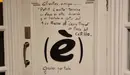 El cartel que anuncia el cierre del restaurante Le Petit Comité, en la calle Monasterio de Iharte, 1, en San Juan. LE PETIT COMITÉ