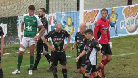 Partido Cacereño-Tudelano (2-0).