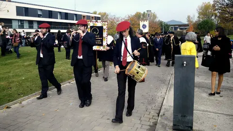 Los gaiteros en el desfile.