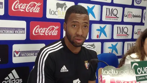 Jordan Loties en rueda de prensa.