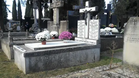 Todos los Santos. Cementerio Pamplona 3