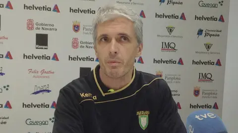 Juanto Apezetxea en rueda de prensa.