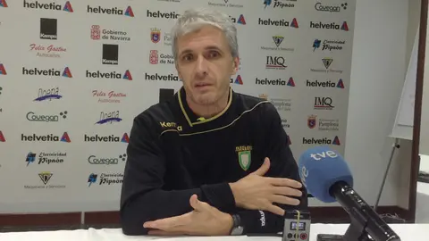 Juanto Apezetxea entren al Helvetia.