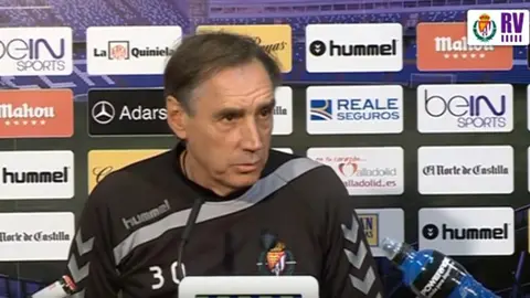 Miguel Ángel Portugal entrena al R. Valladolid.