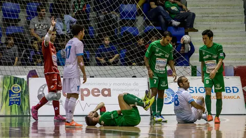Partido entre Magna Gurpea y Catgas Santa Coloma disputado en el pabellón Anaitasuna. IÑIGO ALZUGARAY-9
