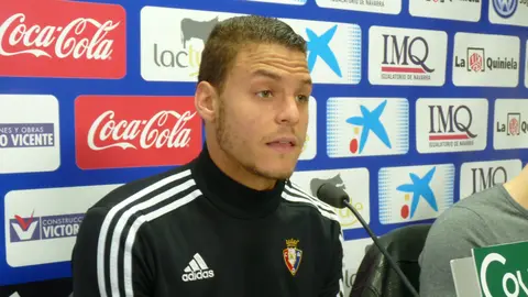 Tano Bonnin en rueda de prensa.