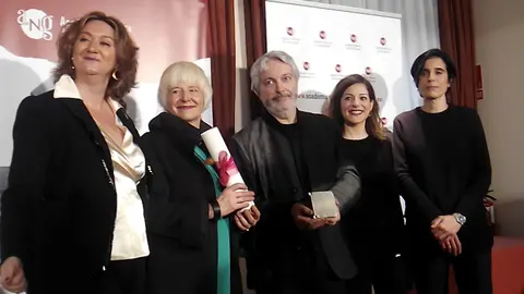 De izda a dcha Ana Laguna, Anabel, Juan Miguel Sola, Idoia Sola y Raquel.