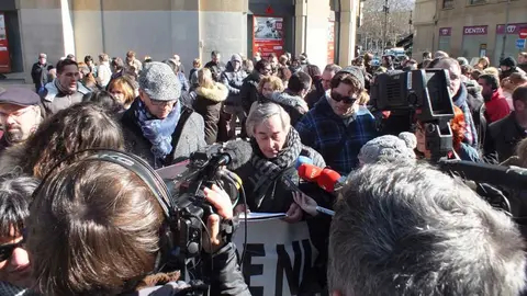 Concentración por los derechos de los trabajadores frente al Palacio de Navarra 2. S.REDÍN