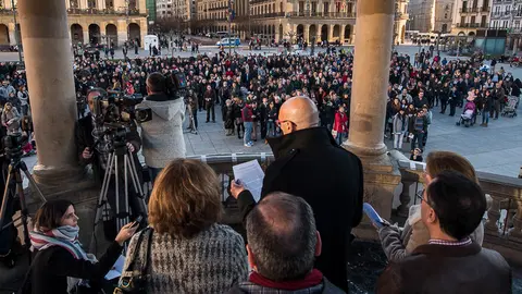 Concetración en contra de la OPE y la discriminación del profesorado en castellano. PABLO LASAOSA 1