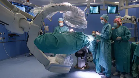 La Clínica Universidad de Navarra instala un complejo quirúrgico único en Europa (3)