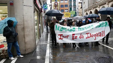 Manifestación en Pamplona contra el racismo y el endurecimiento de las leyes de asilo en Europa. EFE (3)
