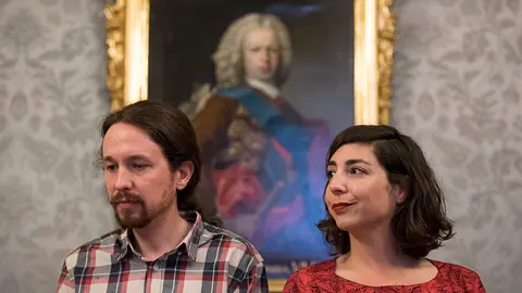 Recepción de Uxue Barkos al lider de Podemos pablo Iglesias. PABLO LASAOSA 8