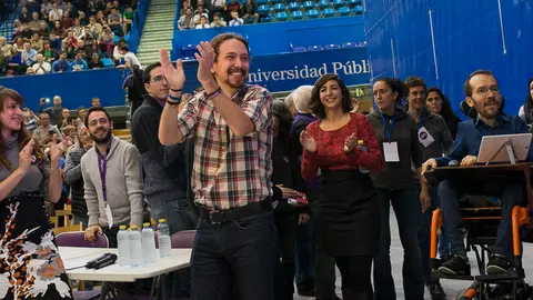 El polideportivo de la UPNA acoge un acto de Podemos con Pablo Iglesias y Pablo Echenique. PABLO LASAOSA 3