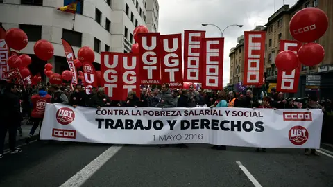 Manifestación del 1 de mayo de UGT y CCOO en Pamplona (3). (P. Lasaosa)