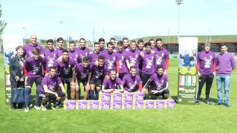 Jugadores y entrenador de Osasuna apoyan a Lacturale.