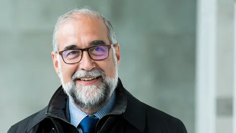 El Consejero de salud, DOmínguez en una comparaecencia. PABLO LASAOSA 1