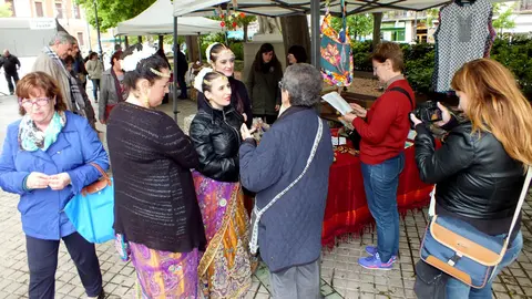 Imágenes de la jornada por los 30 años del día del Comercio Justo celebrada en Pamplona. S. REDÍN (9)
