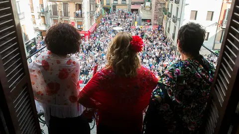 Concierto de AGAO en el Ayuntamiento de Pamplona PABLO LASAOSA 01