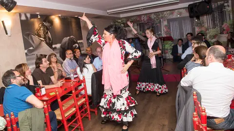 Casa Sabicas entrega el Premio Casa Sabicas al Consejero Domínguez. PABLO LASAOSA 03