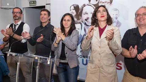 Los candidatos de Unidos Podemos comparecen tras conocer los resultados electorales (9). IÑIGO ALZUGARAY
