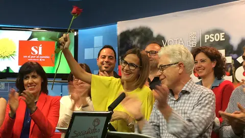 María Chivite y Jesús Mari Fernández tras conocer los resultados de las elecciones del 26 de junio de 2016.