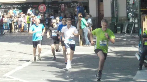 Carrera del encierro en Pamplona.