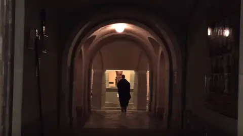 Interior de la cripta del Monumento a los Caídos en Pamplona