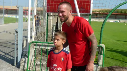 Didier Digard posando en Tajonar.