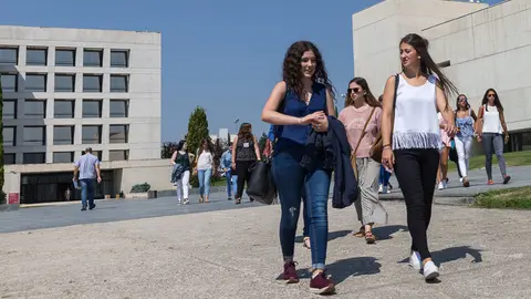Primer día del curso 2016-2017 en la Universidad de Navarra (17). IÑIGO ALZUGARAY