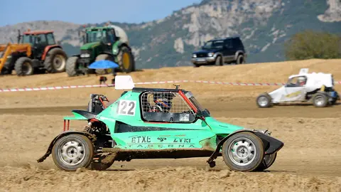 IÑAKI AREIZAGA IRURETAGOIENA . Pista de autocross Eulz, Eulz, Navarra.
Sábado, 11/09/2016.