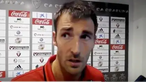 Mario Fernández en la zona mixta.