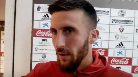 Oier Sanjurjo en la zona mixta del Sadar.