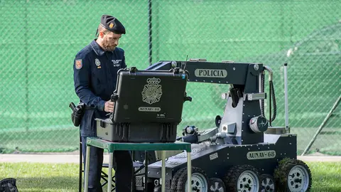 La Policía Nacional y la Guardia Civil celebran una jornada de puertas abiertas con motivo de las celebraciones patronales de ambos cuerpos. PABLO LASAOSA 09