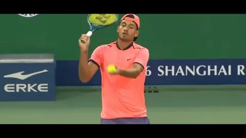 El vídeo del tenista Nick Kyrgios dejándose ganar y encarándose al público
