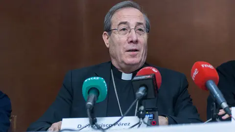 El arzobispo de Pamplona y Tudela, Francisco Pérez, acompañado de delegados y misioneros, presenta el Domingo Mundial de las Misiones (DOMUND) en el arzobispado (17). IÑIGO ALZUGARAY