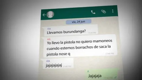 Conversación entre los acusados por la violación de San Fermín en 'La manada'. 
