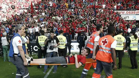 El último Osasuna - Betis vivió las consecuencias de una avalancha. Efe.