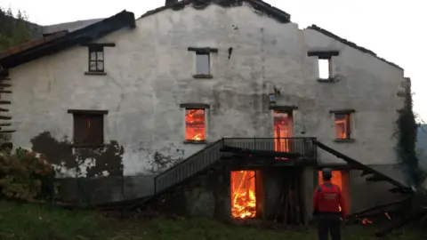 Arde un caserío en Goizueta. PFORAL