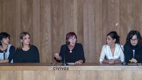 La Asociación Andrea y Lunes Lilas presentan la campaña del Día Internacional de Eliminación de la Violencia Machista (6). IÑIGO ALZUGARAY