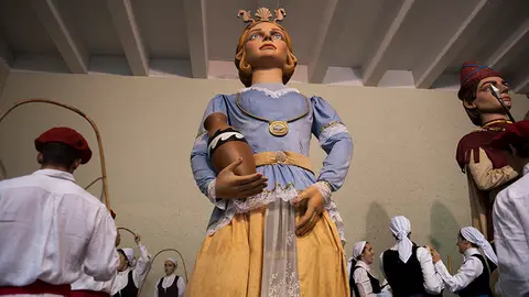 XV Aniversario de la Comparsa de Gigantes del Casco Antiguo. MIGUEL OSÉS_14 (10)