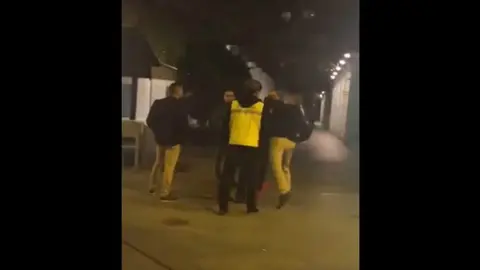 agresión de porteros en murcia