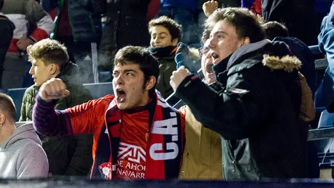 La grada de El Sadar durante el partido de Copa del Rey entre Osasuna y Granada (22). IÑIGO ALZUGARAY