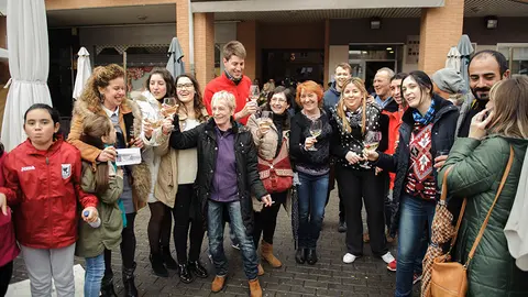 La lotería de Navidad deja mas de 80 millones de Euros en San Adrian. MIGUEL OSÉS_18