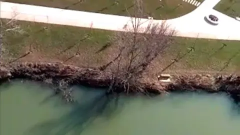 Captura aérea desde el helicóptero que ha buscado por las orillas del río Arga y Ulzama el cuerpo de Blanca Marqués.