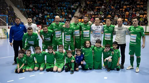 Victoria del Magna Gurpea en el Pabellón Anaitasuna. MIGUEL OSÉS